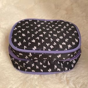 New Thirty One Small Zip Around Pouch